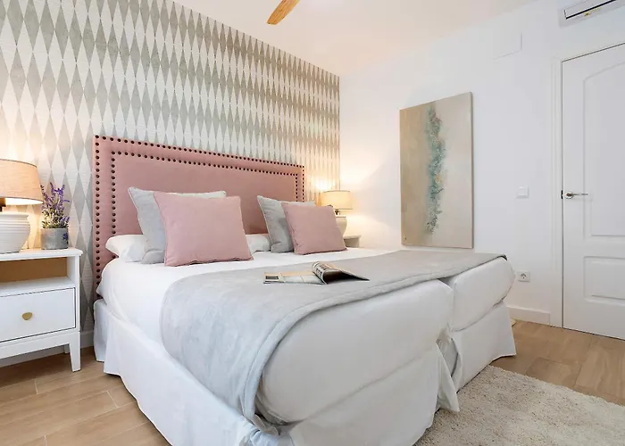 Апартаменты Genteel Hinojo